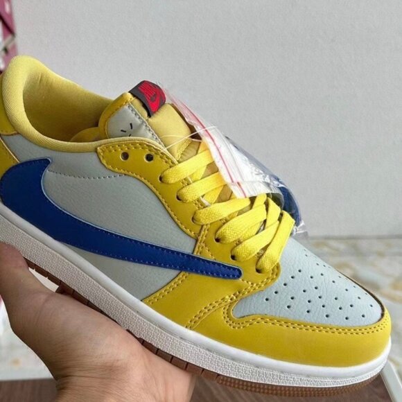Travis Scott x Air Jordan 1 Low OG \'Canary Yellow\' main image 5